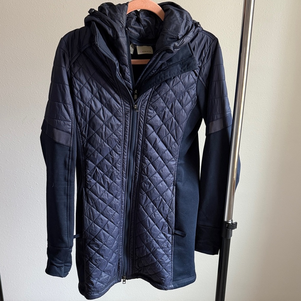Athleta Women's Quilted Navy Jacket - Picture 2 of 8